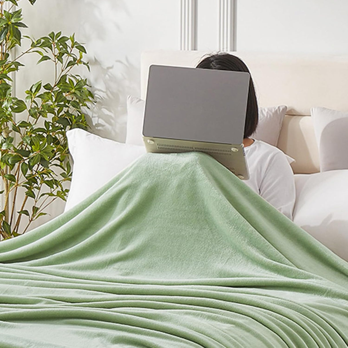 Throw Sage Green Fleece Blanket, Soft Flannel Bed Blanket