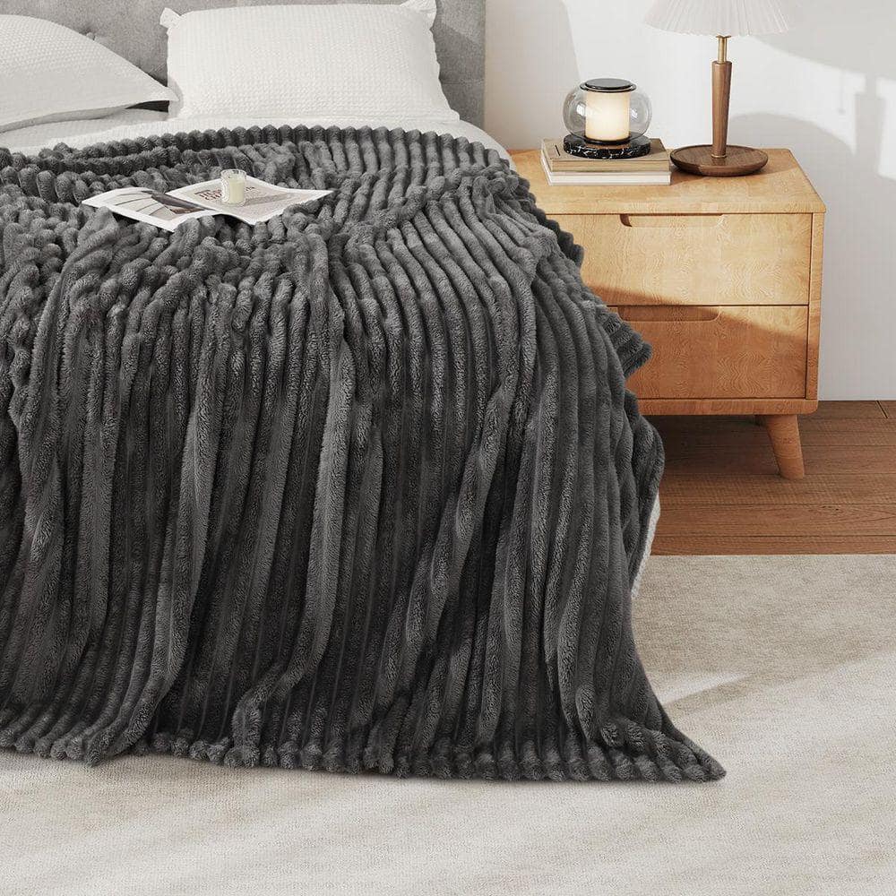 Gray Unthemed Winter Warm Throw Blanket-Super Soft Cozy Fleece Thick Sherpa Blanket Plush for Women-Throw Size